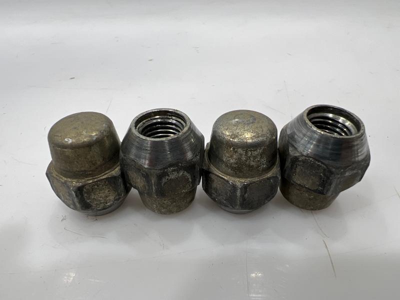 2019 Mitsubishi Mirage Lug Nuts