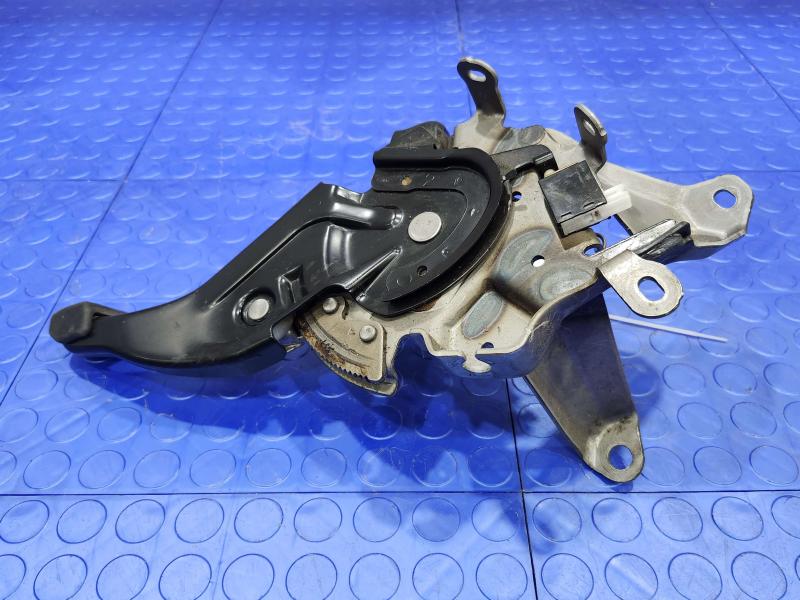 2010-2015 Toyota Prius Parking Brake Lever Pedal Assembly OEM 46200-47070