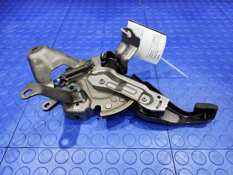 2010-2015 Toyota Prius Parking Brake Lever Pedal Assembly OEM 46200-47070