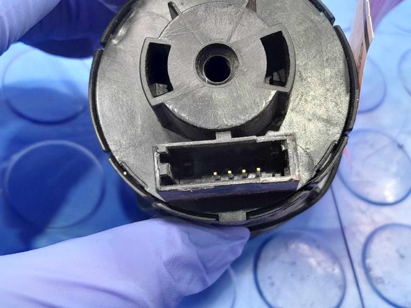 2022 Dodge Charger Headlight Switch (Dash Mtd)