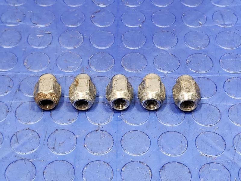 2015 Kia Optima Lug Nuts