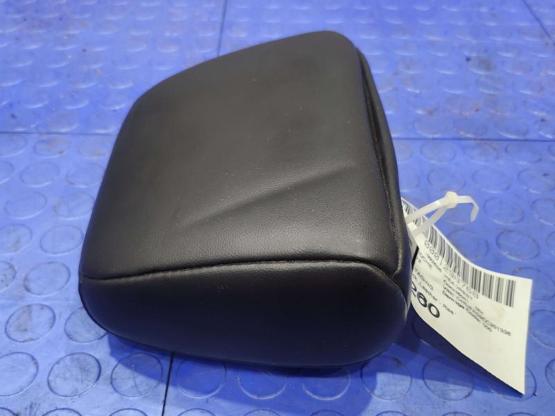 2012 Jeep Grand Cherokee Headrest