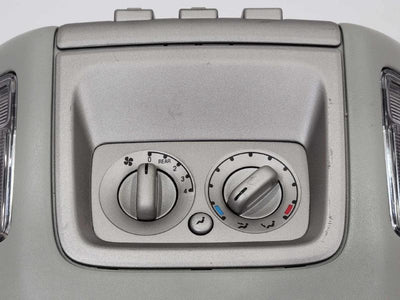 2004 Lincoln Navigator Front Console