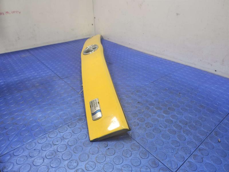 2014 Toyota Prius Tail Finish Panel