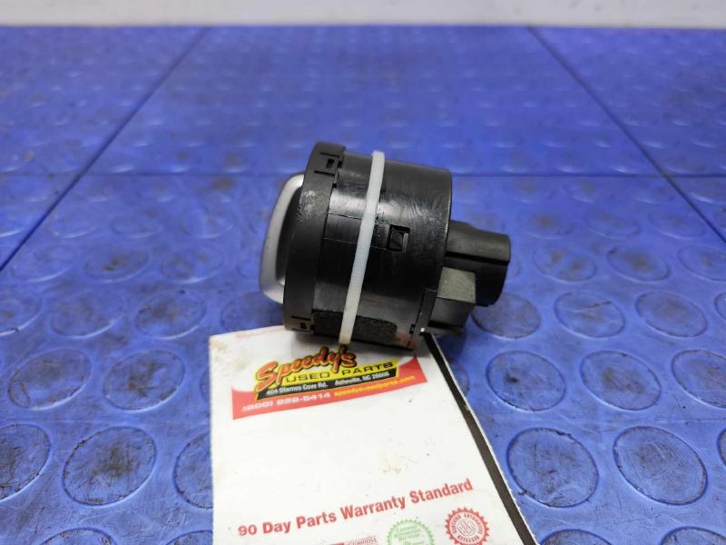2013 Volkswagen Jetta Headlight Switch (Dash Mtd)