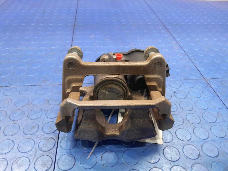 2018 Audi A4 Caliper