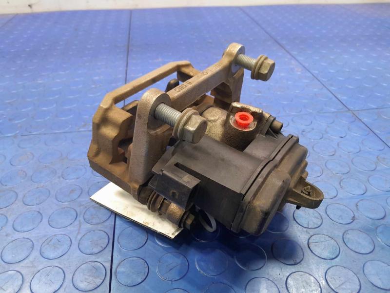 2018 Audi A4 Caliper