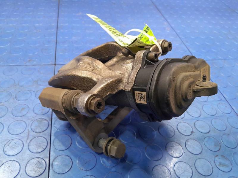 2018 Audi A4 Caliper