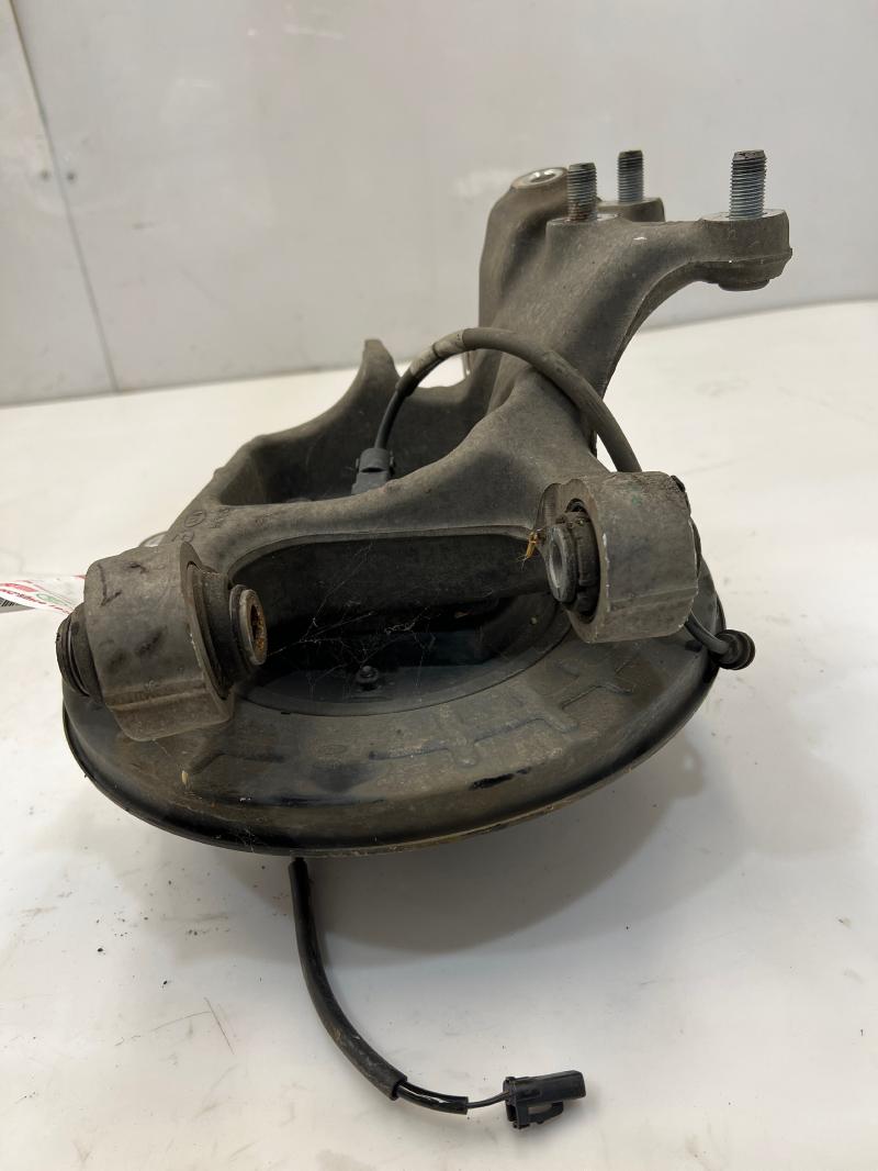 2015 - 2019 Hyundai Sonata Rear Spindle Knuckle w/ Hub LH Driver Side OEM 52710C2100