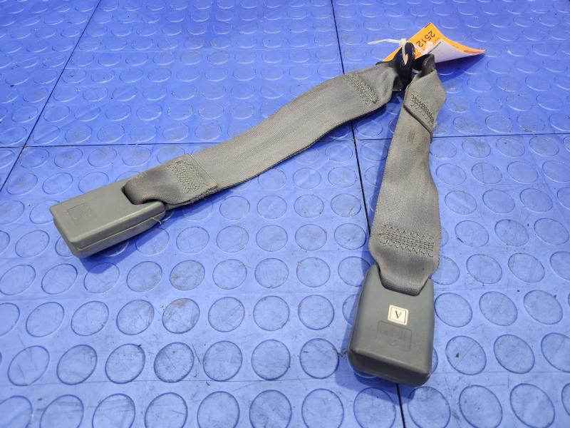 1992 Isuzu NPR Front Seat Belt