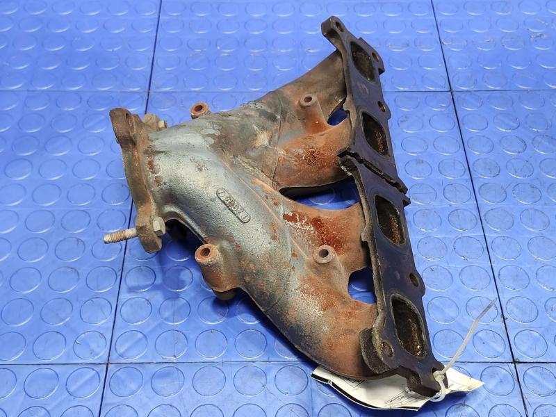 2014 Dodge Journey Exhaust Manifold