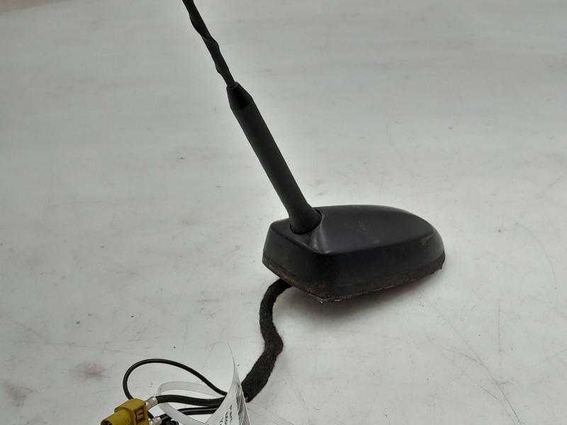 2016 - 2018 Ford Focus Radio Antenna Assembly OEM HM5T-19G461-BA
