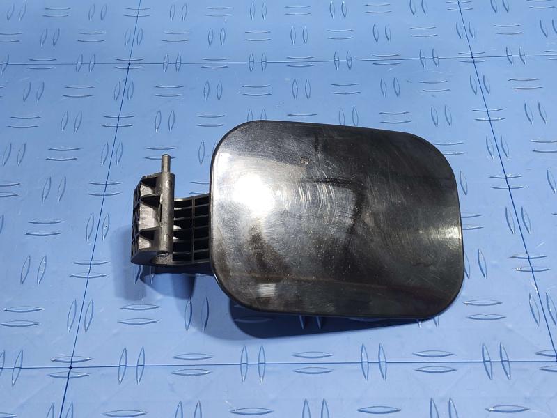 2017 GMC Acadia Fuel Tank Door