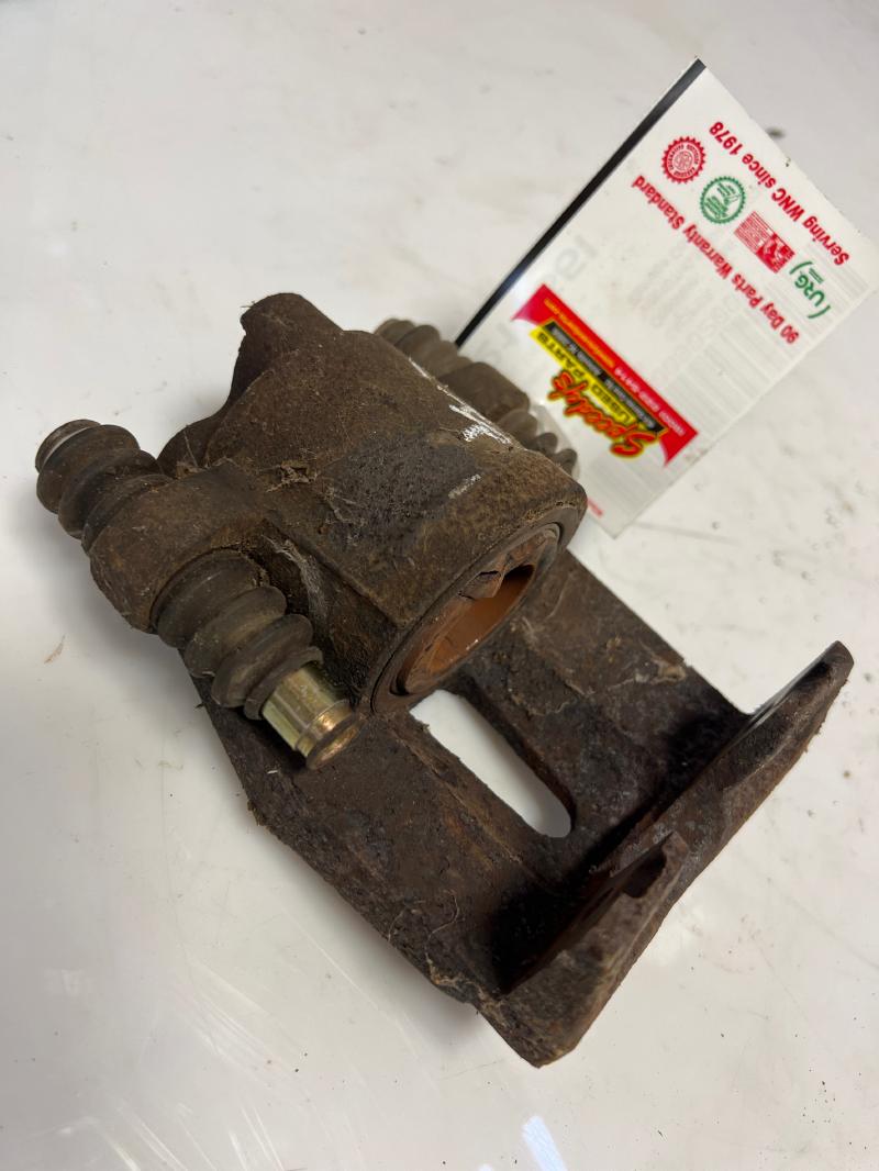 2003 2004 Dodge Dakota Rear Caliper LH Driver Side OEM 05093347AB