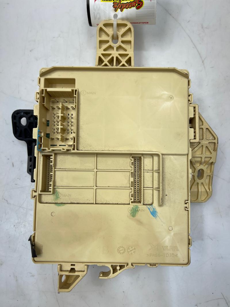 2015 - 2017 Hyundai Sonata Instrument Panel Junction Box Assembly OEM 91950-C2070
