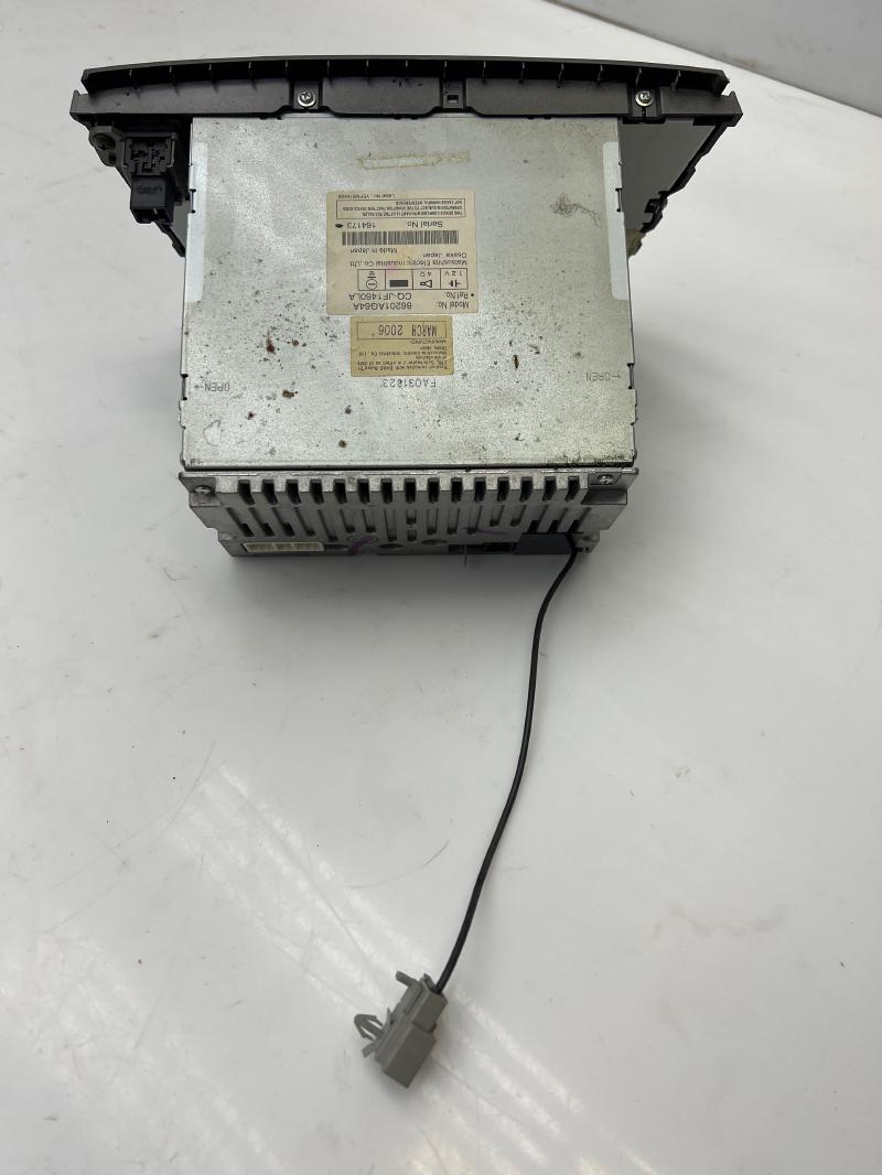 2005 2006 Subaru Outback Radio Receiver Assembly AM FM Single CD OEM 86201AG64A