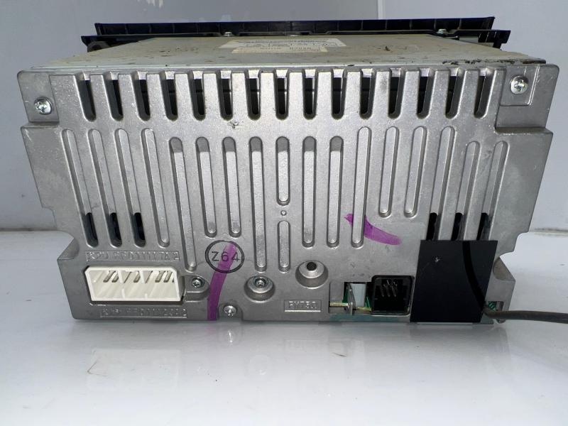 2005 2006 Subaru Outback Radio Receiver Assembly AM FM Single CD OEM 86201AG64A