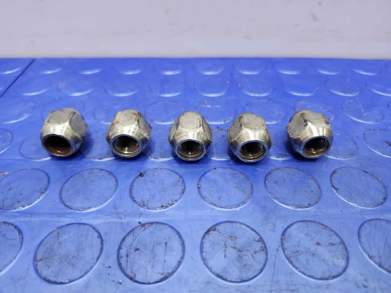 2010 Subaru Legacy Lug Nuts