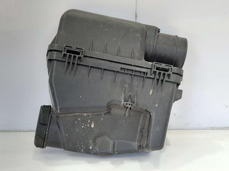 2014 Kia Sedona Air Cleaner