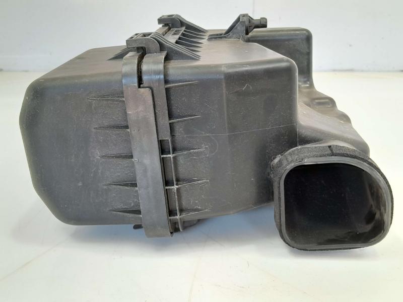 2014 Kia Sedona Air Cleaner