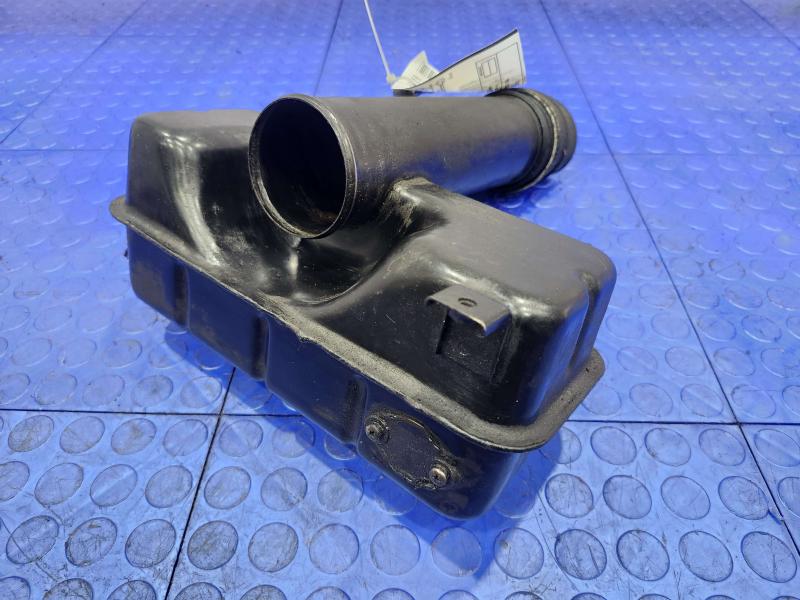 1997 Toyota Tacoma Air Intake Tube/Resonator