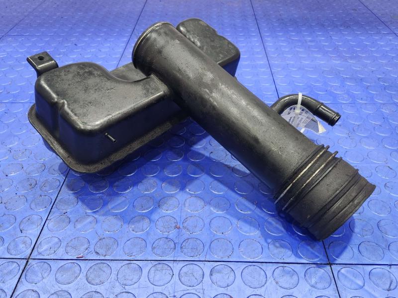 1997 Toyota Tacoma Air Intake Tube/Resonator