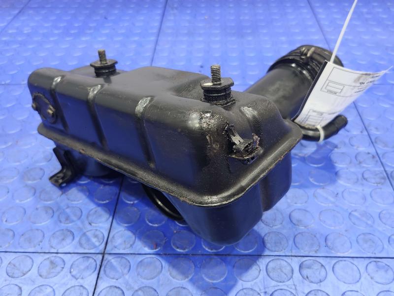1997 Toyota Tacoma Air Intake Tube/Resonator
