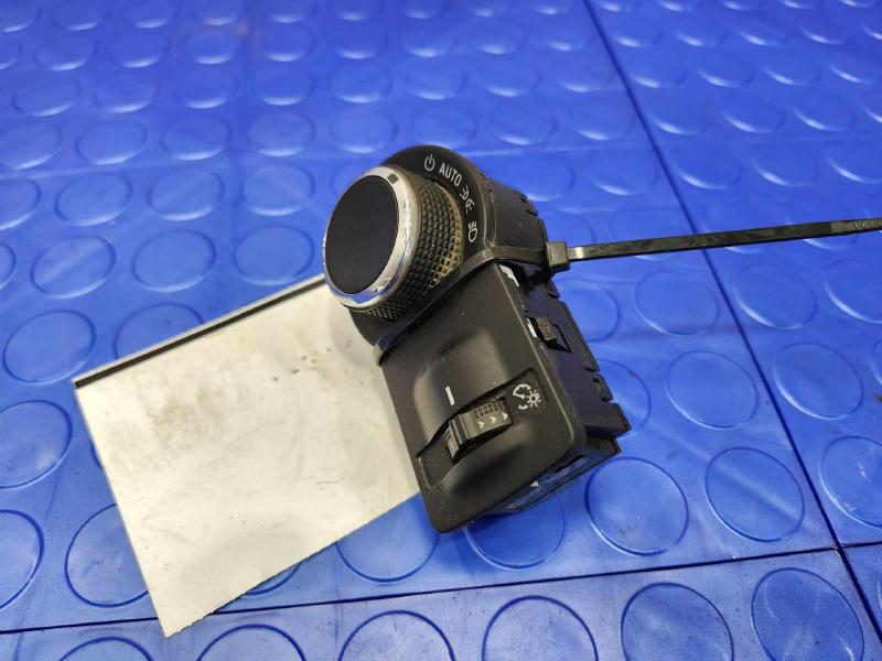 2016 Chevrolet Trax Headlight Switch (Dash Mtd)