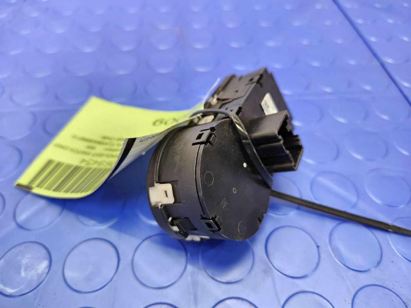 2016 Chevrolet Trax Headlight Switch (Dash Mtd)