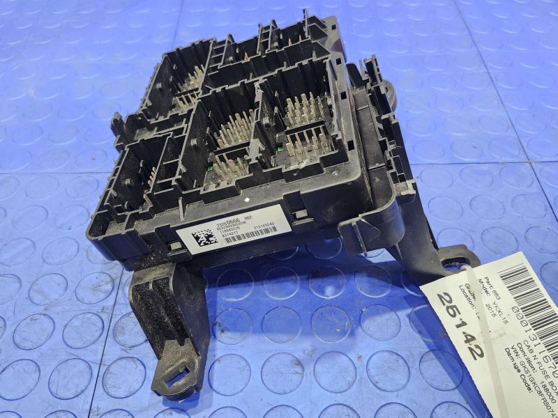 2015 GMC Yukon XL Cabin Fuse Box