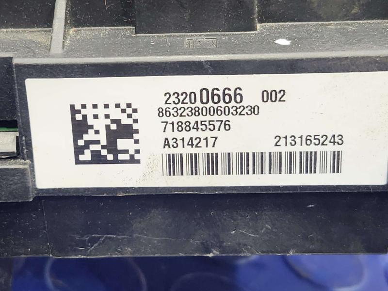 2015 GMC Yukon XL Cabin Fuse Box