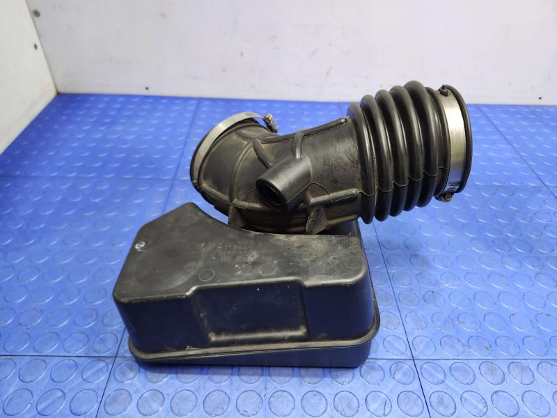 2011 Ford Edge Air Intake Tube/Resonator