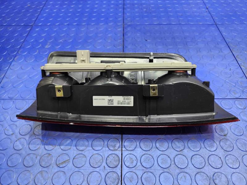 2005 Dodge Ram 1500 Tail Light Assembly