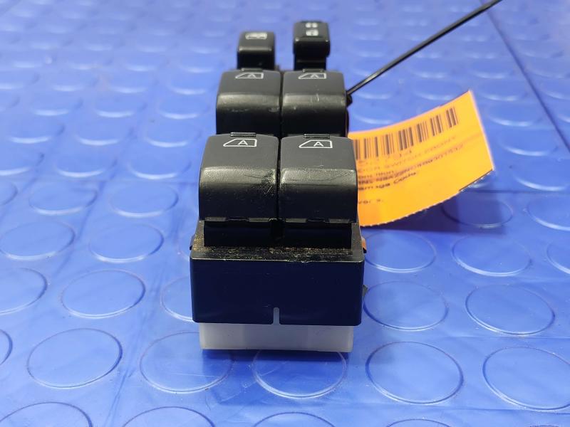 2011 Infiniti QX56 Door Switch Front
