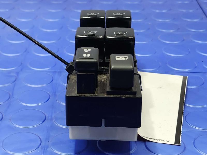 2011 Infiniti QX56 Door Switch Front