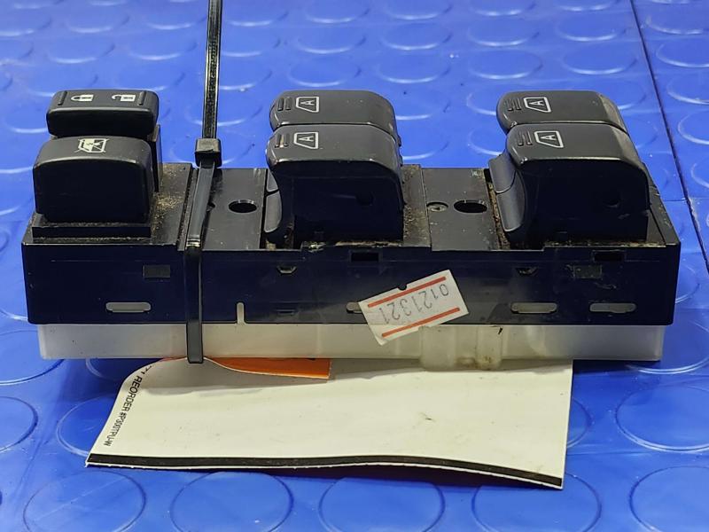 2011 Infiniti QX56 Door Switch Front