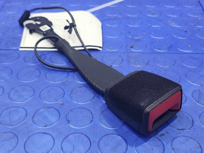 2017 Audi Q7 Front Seat Belt