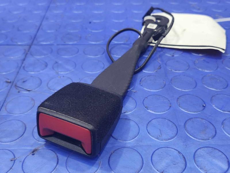 2017 Audi Q7 Front Seat Belt