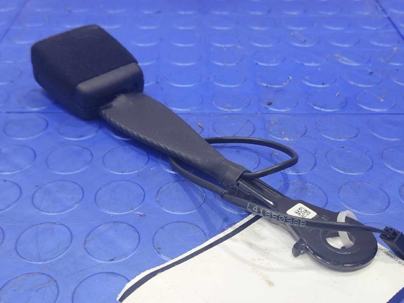 2017 Audi Q7 Front Seat Belt