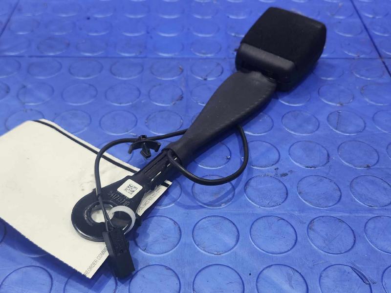 2017 Audi Q7 Front Seat Belt