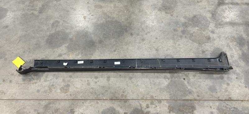 2020 GMC Terrain Rocker Moulding