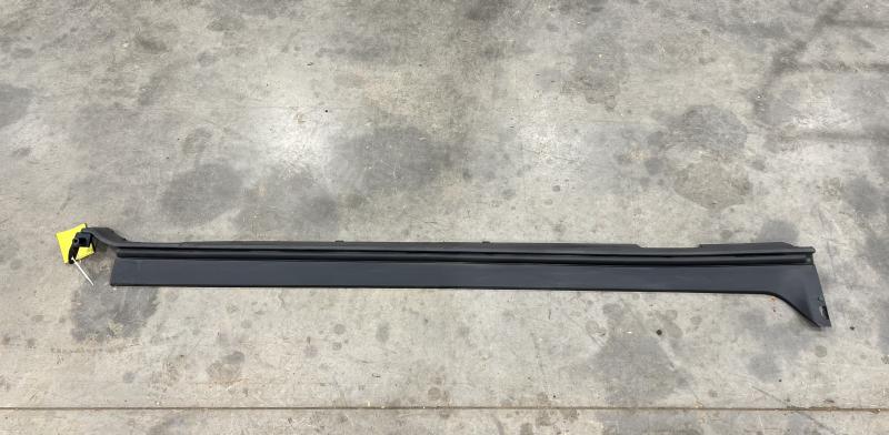 2020 GMC Terrain Rocker Moulding