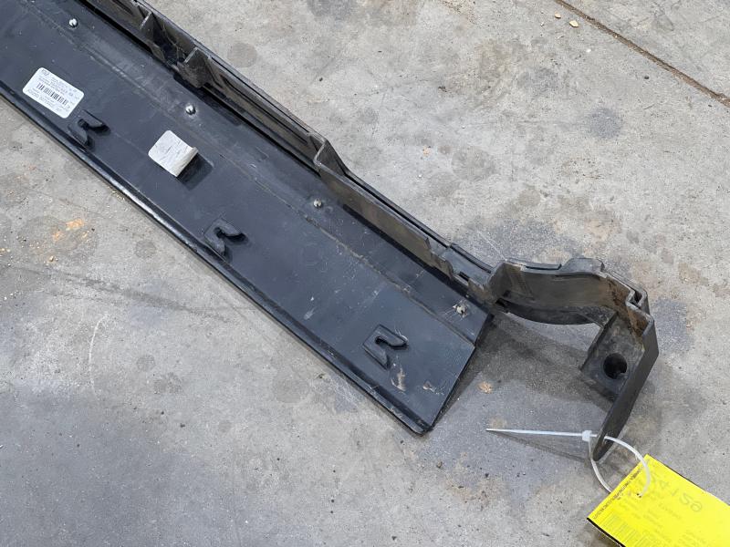 2020 GMC Terrain Rocker Moulding