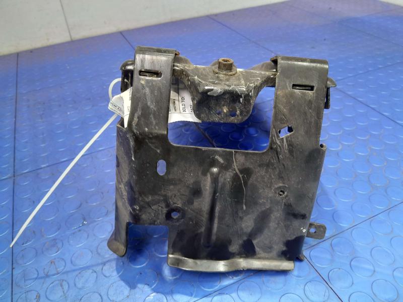 2017-2019 GMC Acadia Battery Tray Carrier Genuine OEM Part 84081576