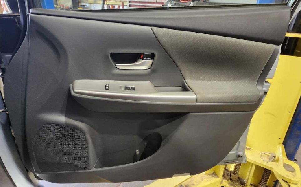 2014 Toyota Prius Front Door Trim Panel