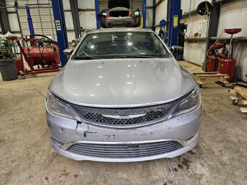 2017 Chrysler 200 Front Door Regulator