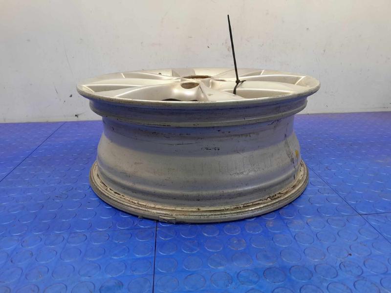 2014 Nissan Versa Wheel