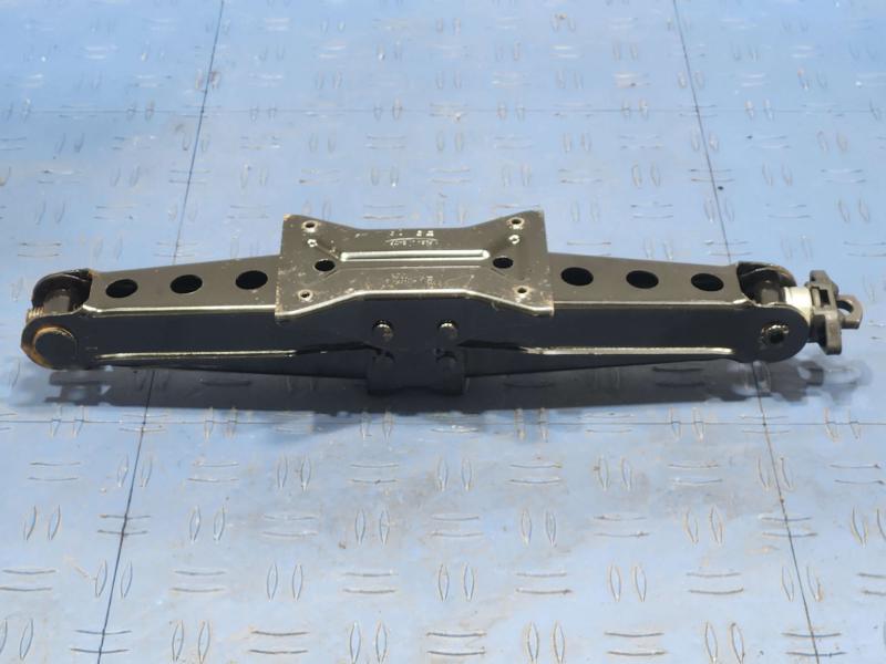 2016 Audi A3 Jack Assembly