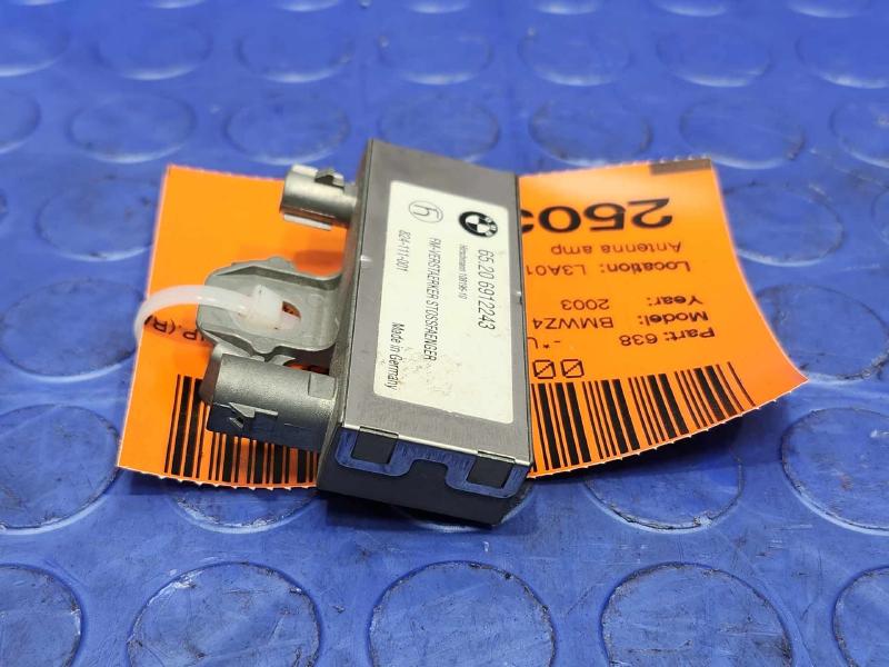 2003-2008 BMW Z4 FM Radio Antenna Amplifier Module Genuine OEM 65206912243