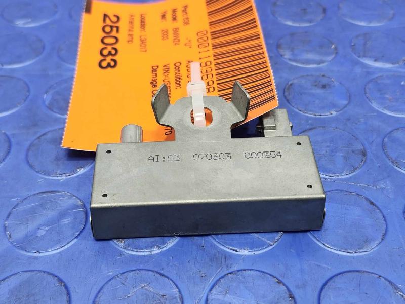 2003-2008 BMW Z4 FM Radio Antenna Amplifier Module Genuine OEM 65206912243